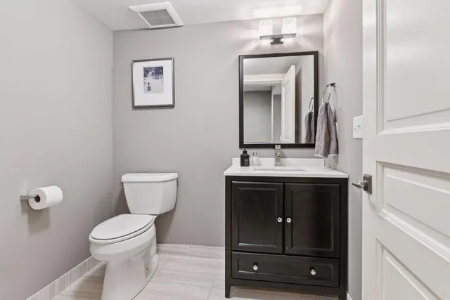 $2,825,000 | 20715 Linwood Road, Deephaven, MN 55331