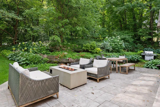 $2,825,000 | 20715 Linwood Road, Deephaven, MN 55331