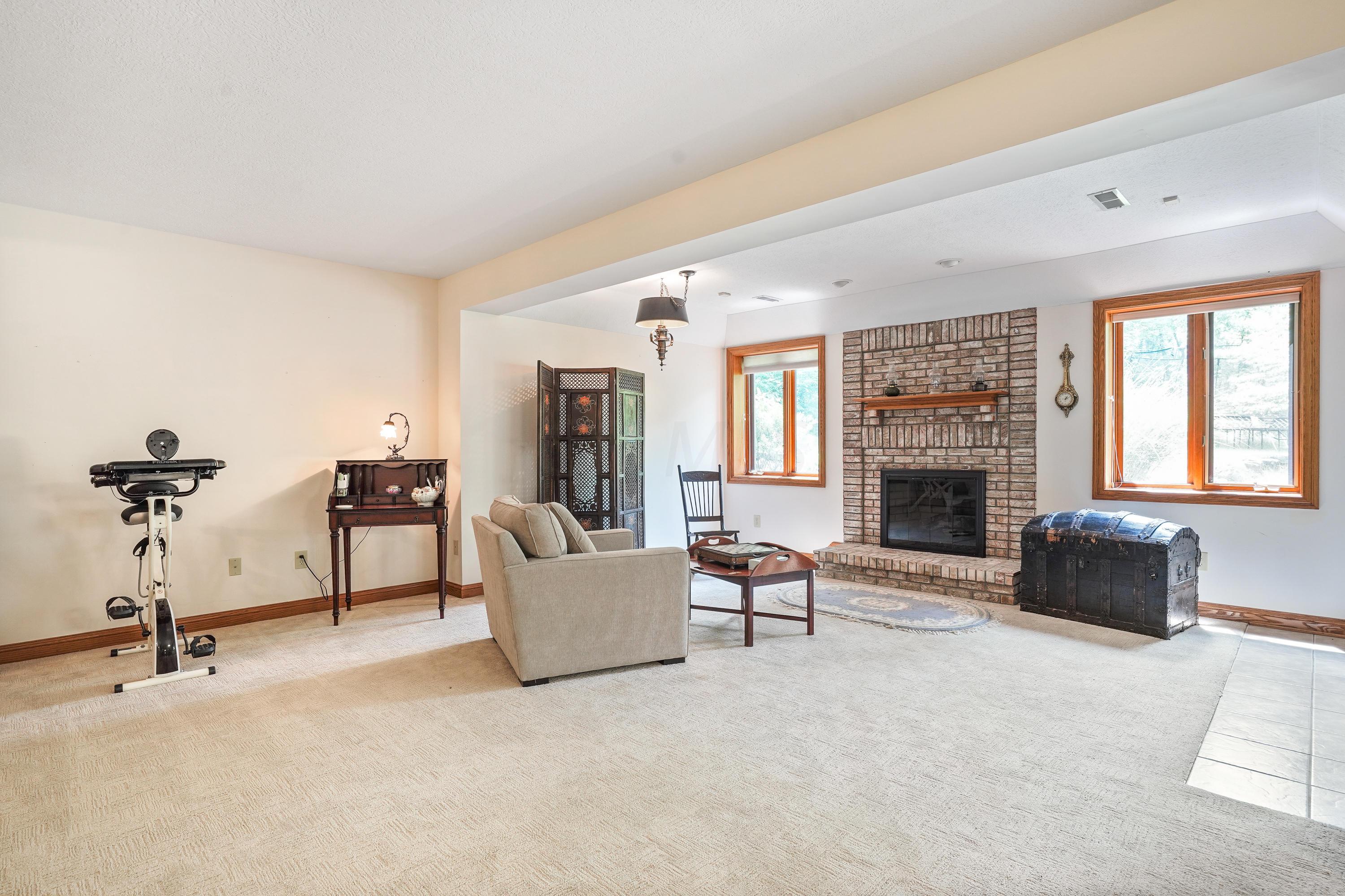 6910 Dustin Road Galena, OH 43021 - Photo 31 of 61 Gallery Image 31