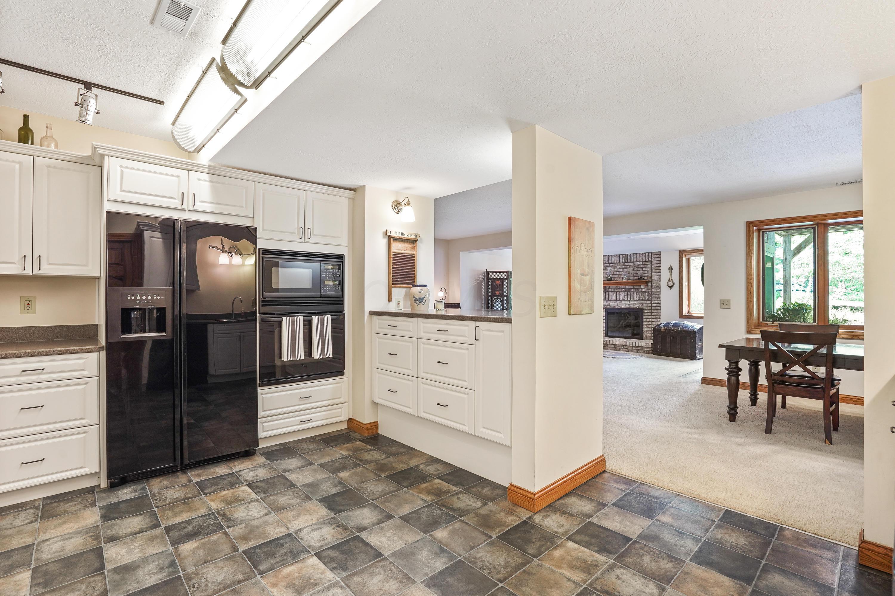 6910 Dustin Road Galena, OH 43021 - Photo 34 of 61 Gallery Image 34