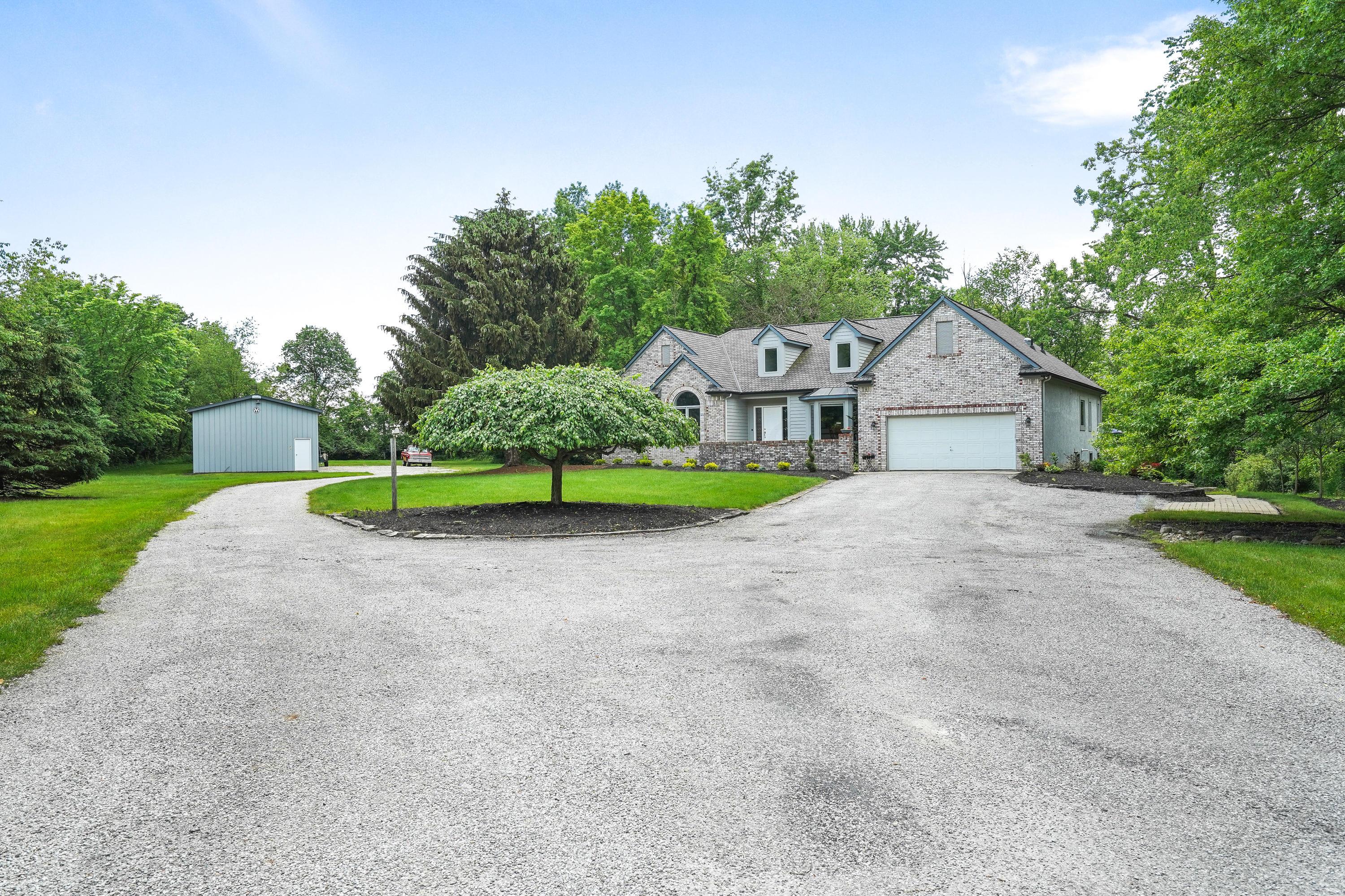6910 Dustin Road Galena, OH 43021 - Photo 5 of 61 Gallery Image 5