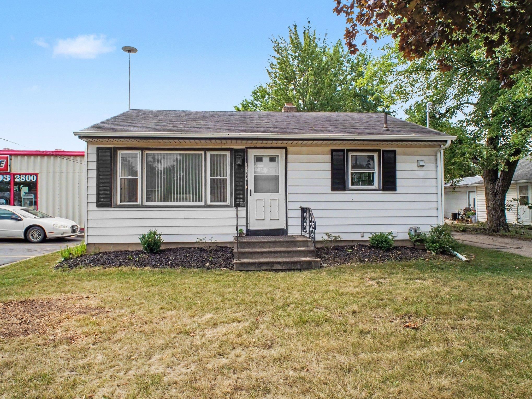 10705 East 2nd Street Fowler, MI 48835 - Photo 1 of 18 1948900-42a2727e-7471-41af-b105-65045c9cce9a.JPG