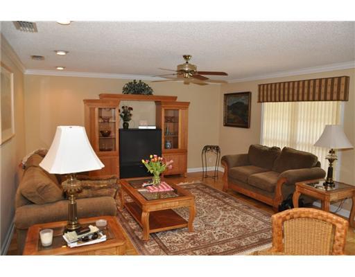 10304 Avenida Del Rio Delray Beach, FL 33446 - Photo 3 of 16 Additional Photo