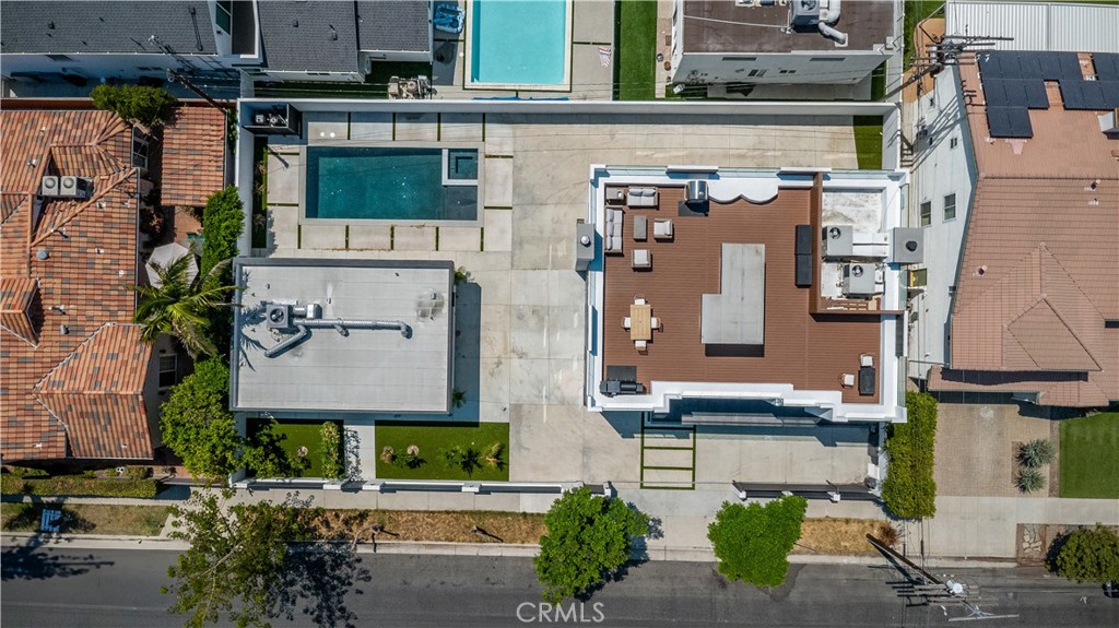 13838 Milbank Street Sherman Oaks, CA 91423 - Photo 51 of 57 an aerial view of multiple houses with a street