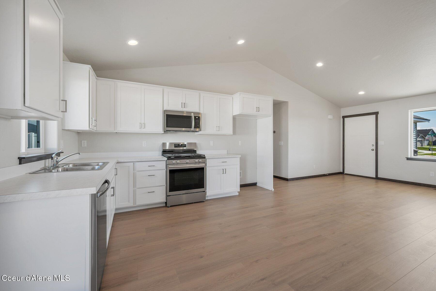 11720 North Simmons Lane Rathdrum, ID 83858 - Photo 4 of 6 --9.jpg-SMALL