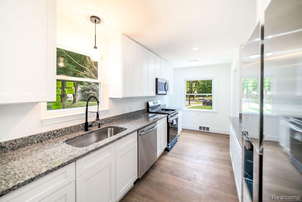 1888 Sheffield Road Birmingham, MI 48009 - Photo 24 of 25 Gallery Image 24