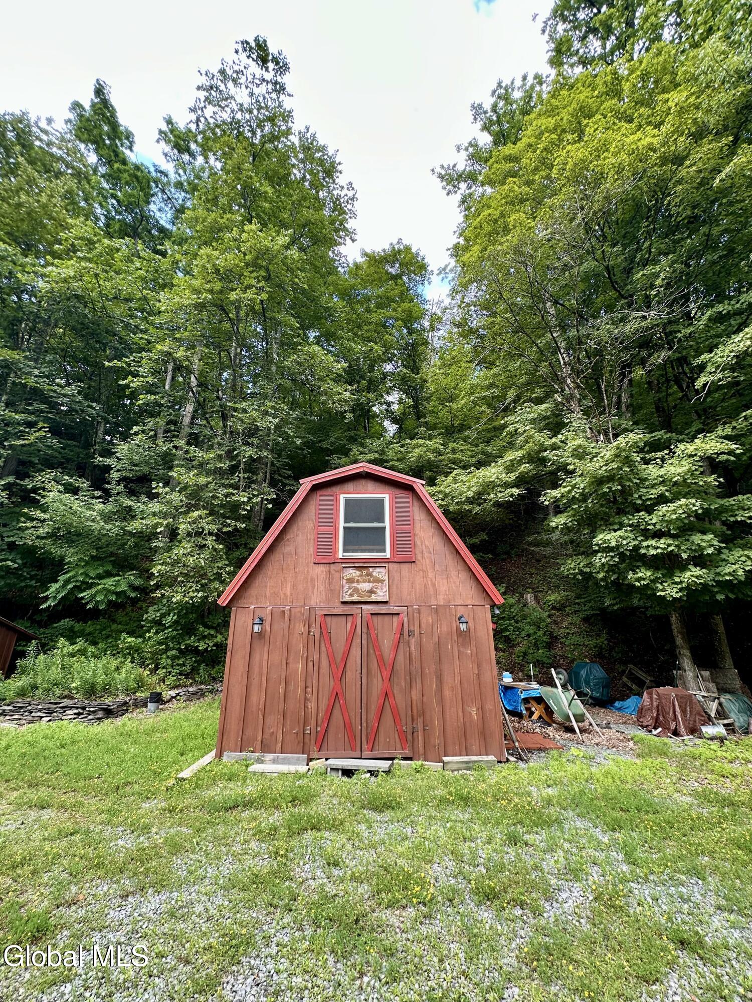 1166 Hauverville Road Middleburgh, NY 12122 - Photo 5 of 16 IMG_6106