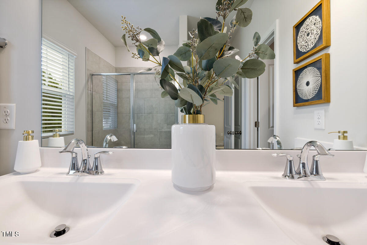 713 Hough Pond Lane, Unit BECKHAM Fuquay-Varina, NC 27526 - Photo 19 of 35 image (17)