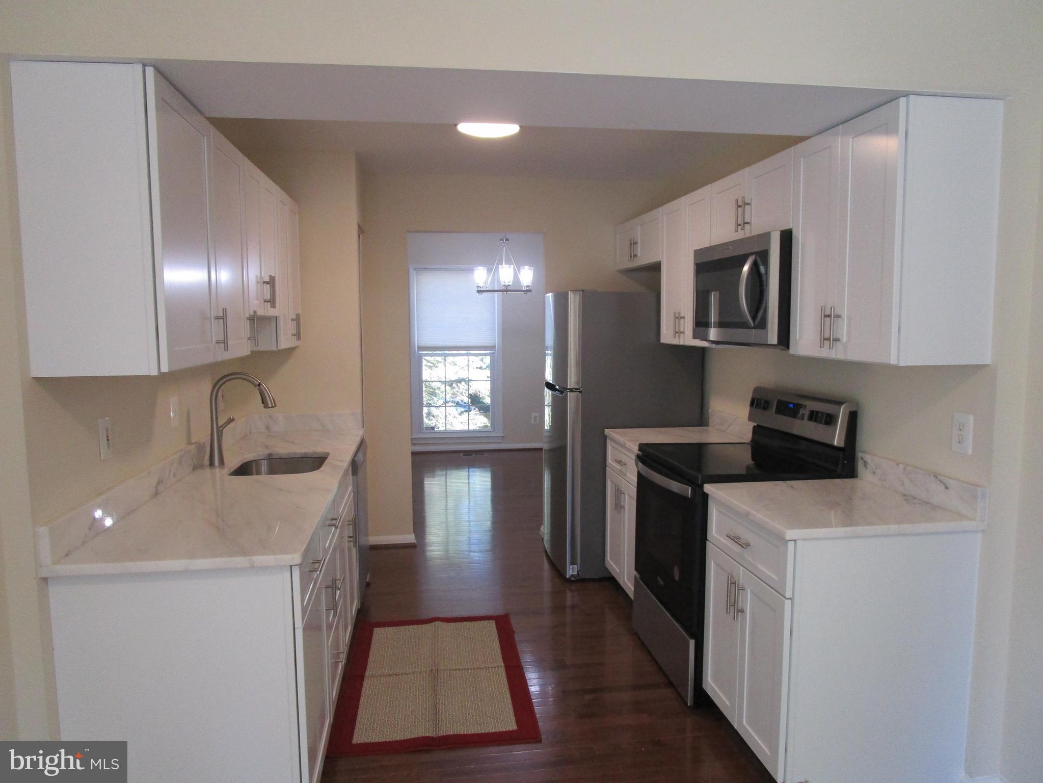 77 Oak Shade Road Gaithersburg, MD 20878 - Photo 4 of 22 Gallery Image 4
