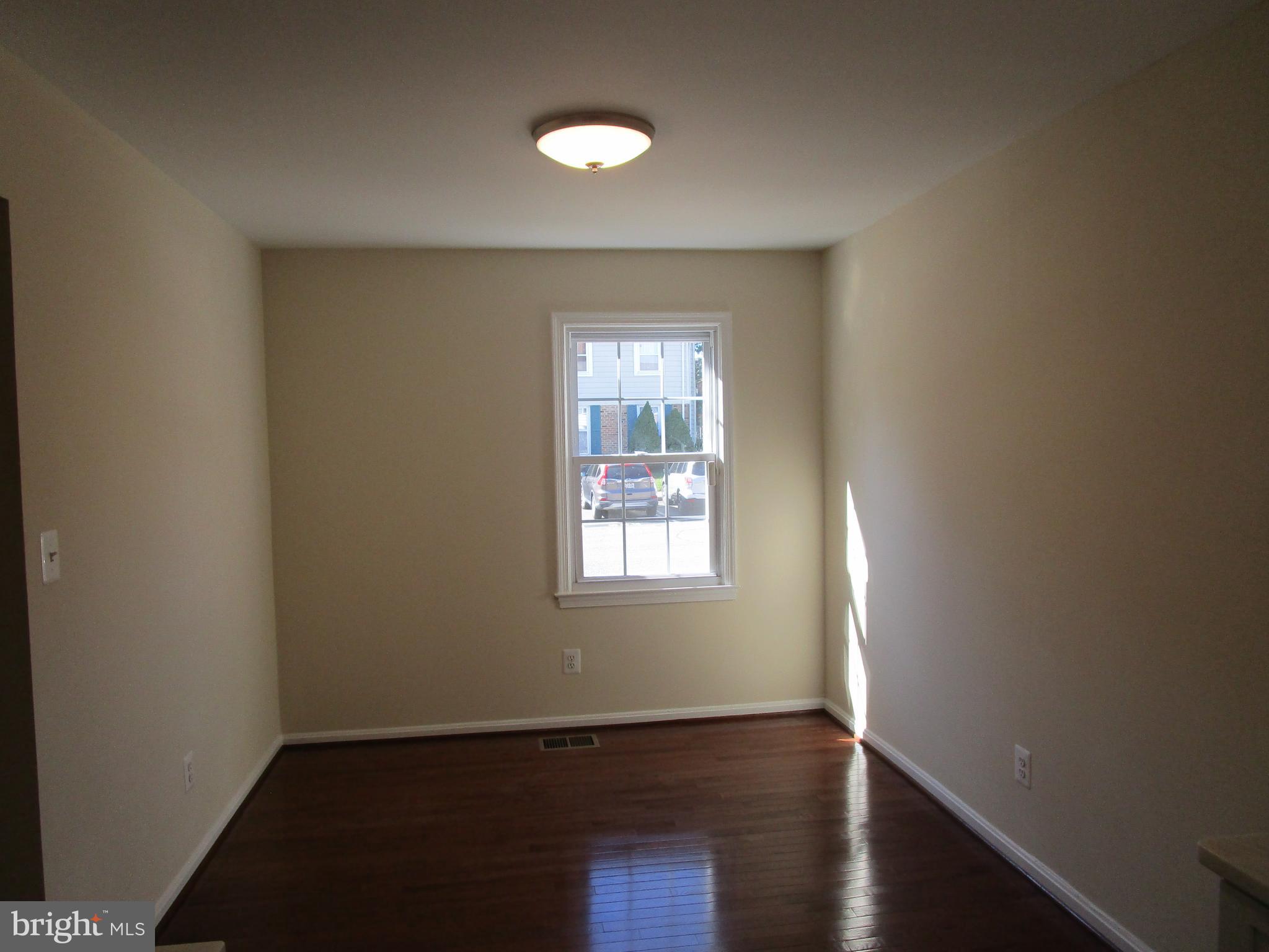 77 Oak Shade Road Gaithersburg, MD 20878 - Photo 5 of 22 Gallery Image 5