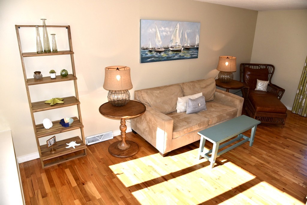 403 Great Road, Unit 4 Acton, MA 01720 - Photo 4 of 12 Gallery Image 4