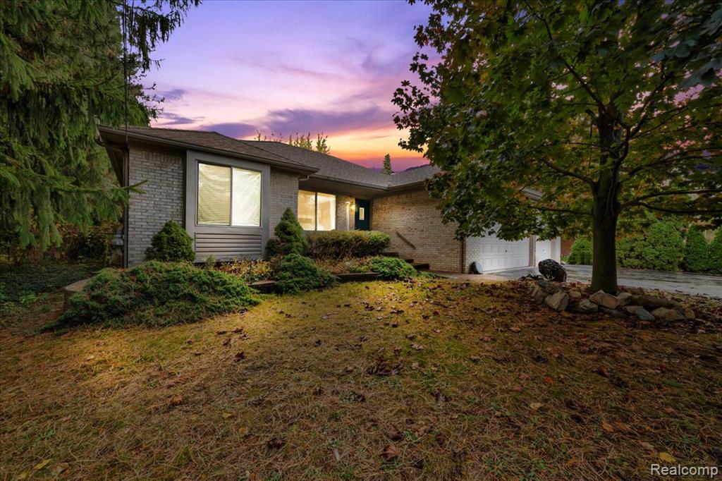 1370 South Boulevard Rochester, MI 48309 - Photo 1 of 65