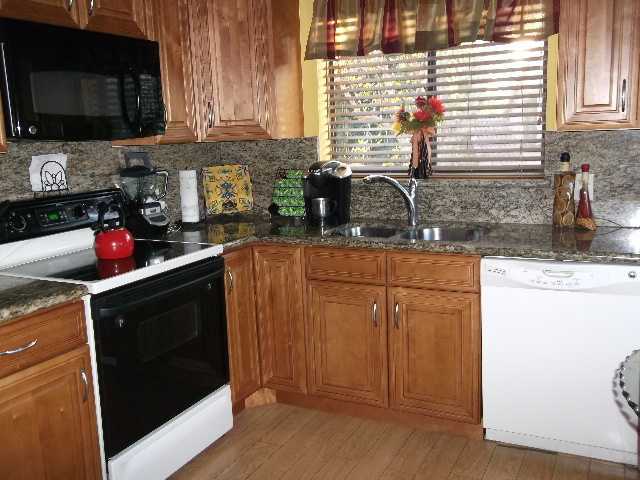 5740 Coach House Circle, Unit H Boca Raton, FL 33486 - Photo 5 of 19 Additional Photo
