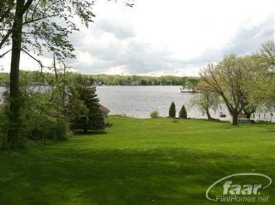 10159 Carmer Road Fenton, MI 48430 - Photo 14 of 22 20284269-13.JPG
