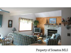 224 Ridgewood Circle Lake Ariel, PA 18436 - Photo 3 of 4 Gallery Image 3