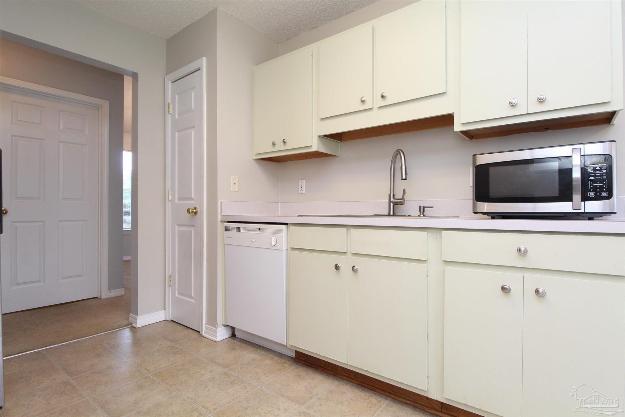 8803 Pebble Brook Drive Navarre, FL 32566 - Photo 7 of 23