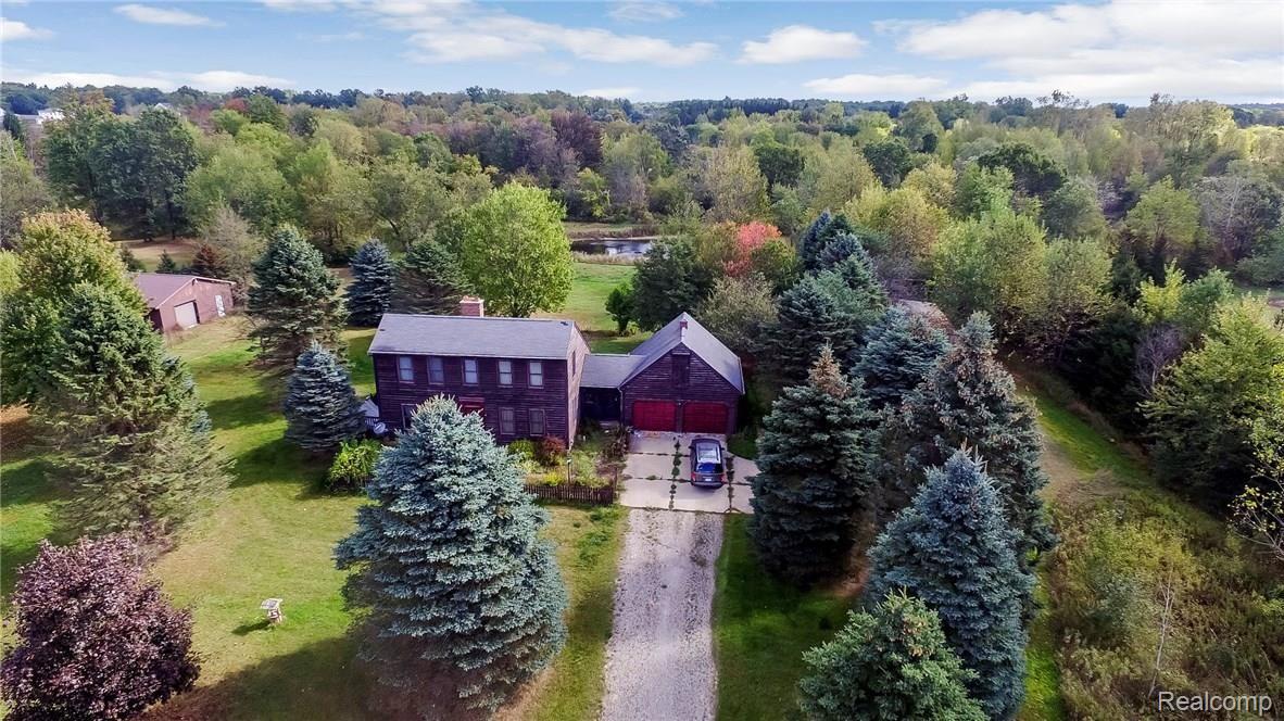 4533 Bentley Lake Road Howell, MI 48843 - Photo 4 of 63 DJI_0882.jpg