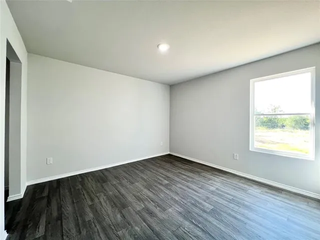 $1,850 | 509 Sycamore Court, Granbury, TX 76048