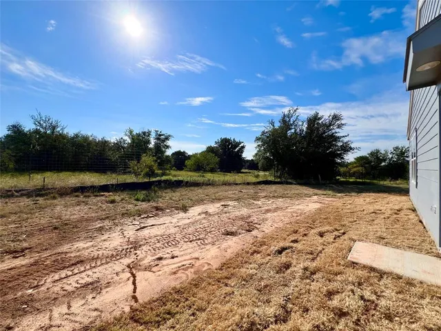 $1,850 | 509 Sycamore Court, Granbury, TX 76048