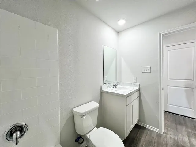 $1,850 | 509 Sycamore Court, Granbury, TX 76048