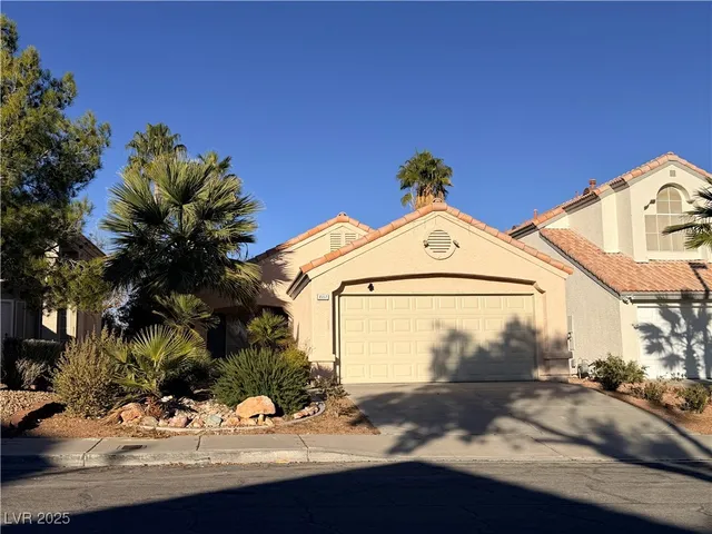 $1,945 | 9552 World Cup Drive, Las Vegas, NV 89117