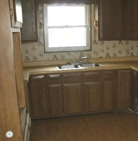 212 Summitt Road Madisonville, TN 37354 - Photo 6 of 23 KITCHEN