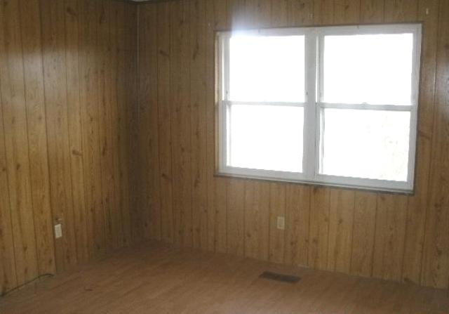 212 Summitt Road Madisonville, TN 37354 - Photo 8 of 23 BEDROOM 1