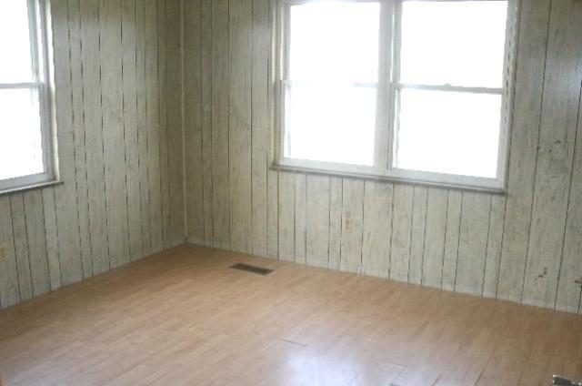 212 Summitt Road Madisonville, TN 37354 - Photo 9 of 23 BEDROOM 2