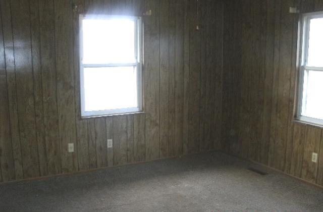 212 Summitt Road Madisonville, TN 37354 - Photo 10 of 23 BEDROOM 3