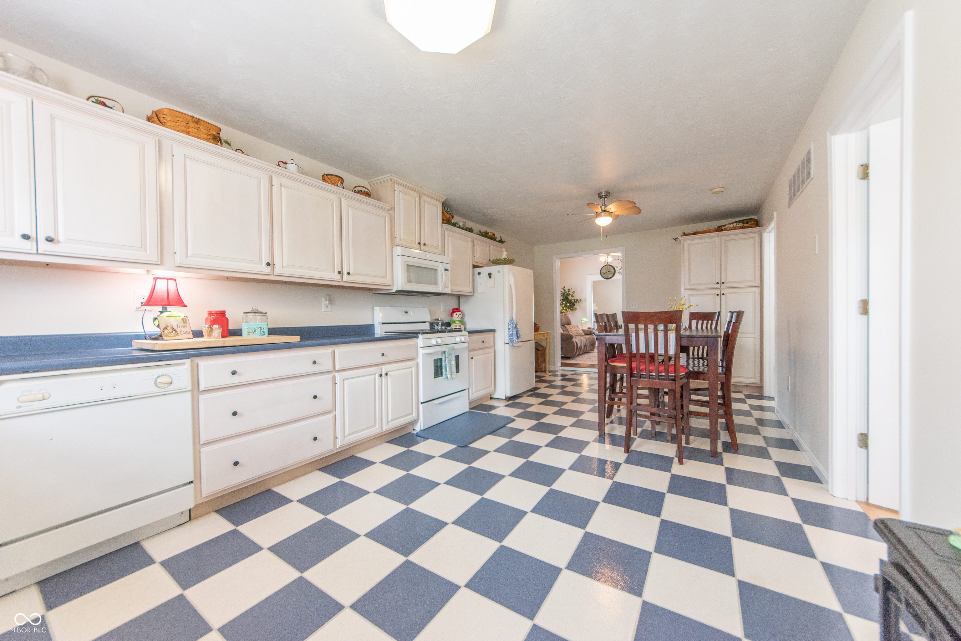 282 North Mapleton Street Columbus, IN 47201 - Photo 10 of 29 Gallery Image 10