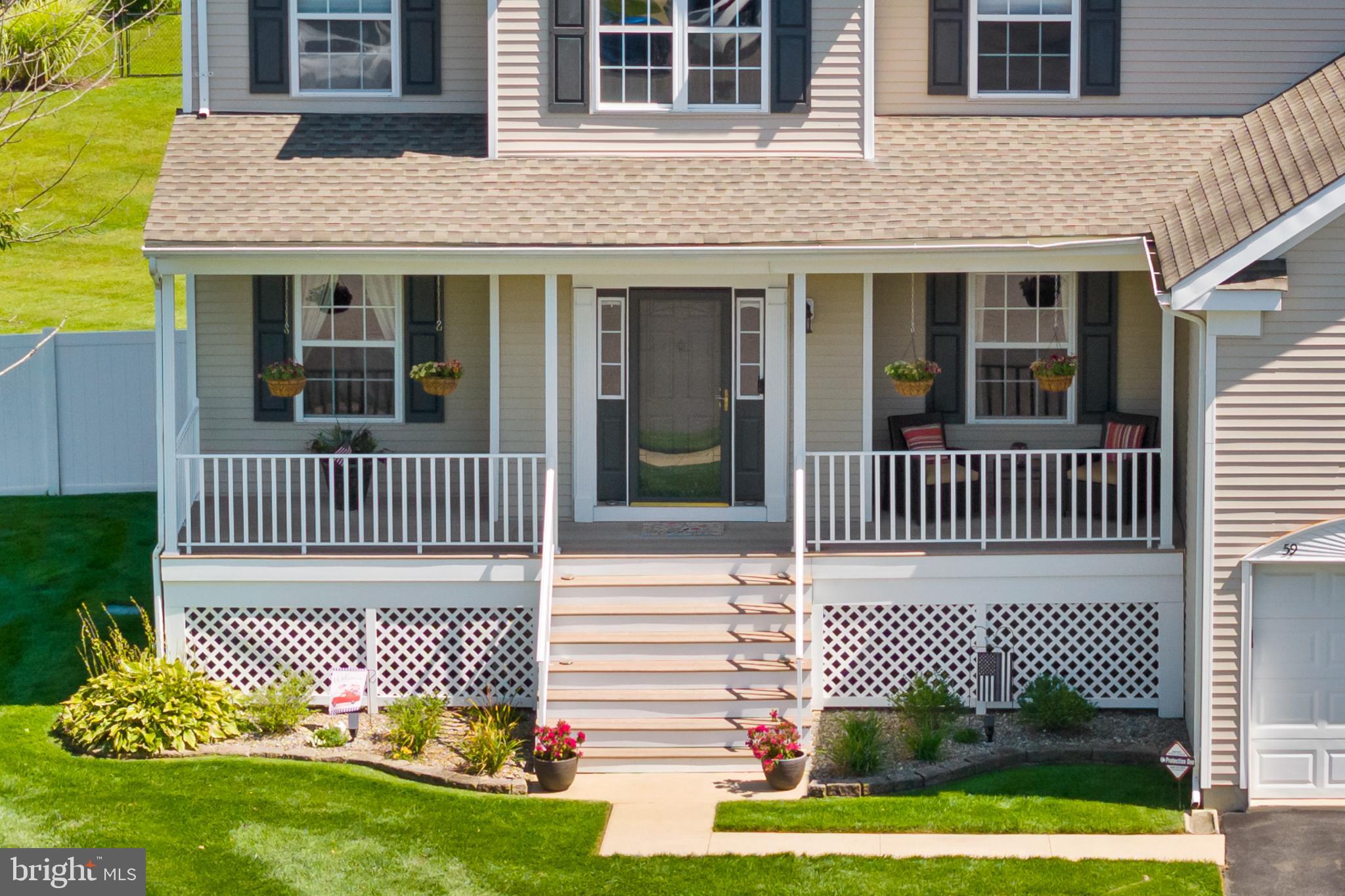 59 Birmingham Drive Columbus, NJ 08022 - Photo 5 of 45 a front view of a house