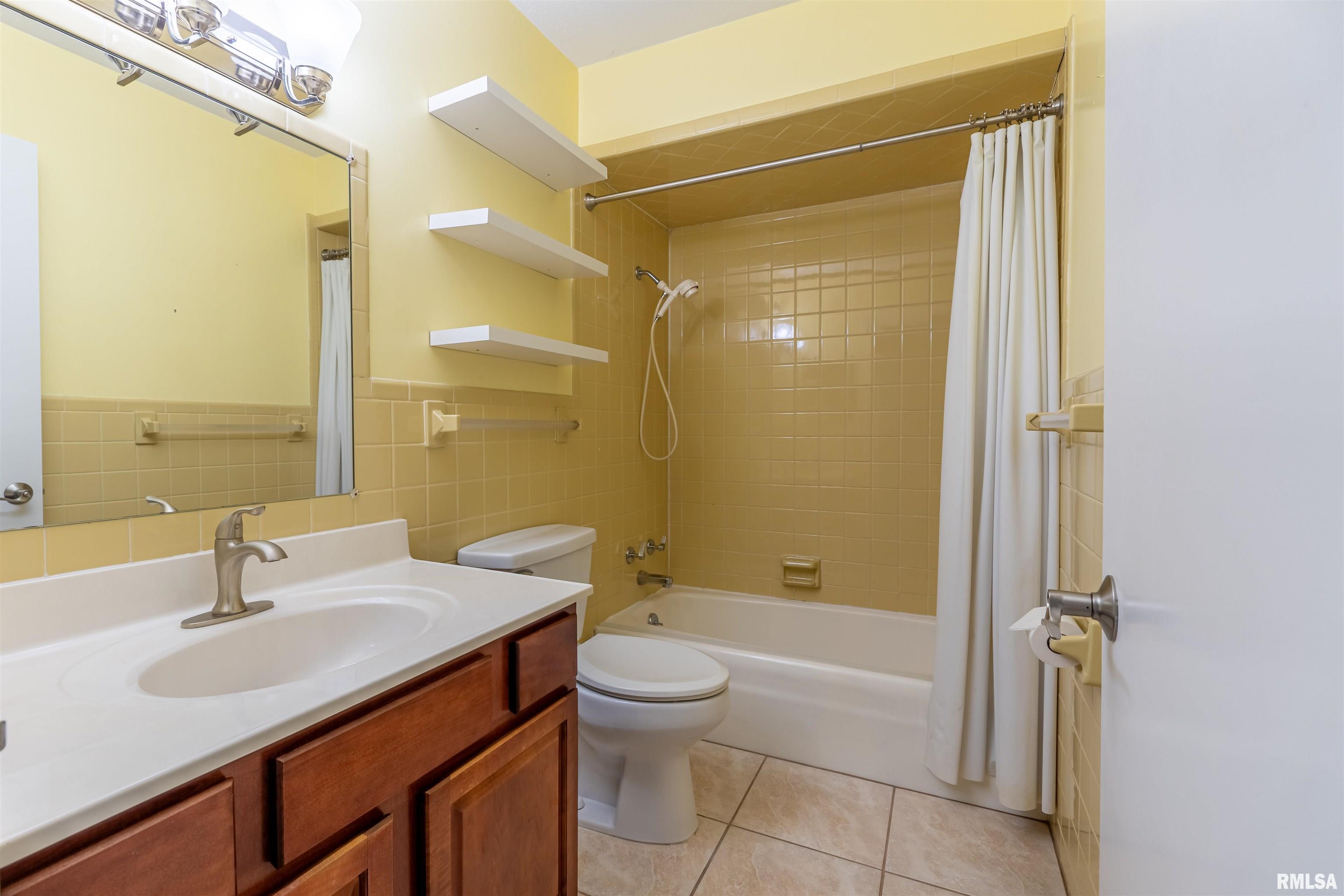 210 Riss Drive Normal, IL 61761 - Photo 28 of 39