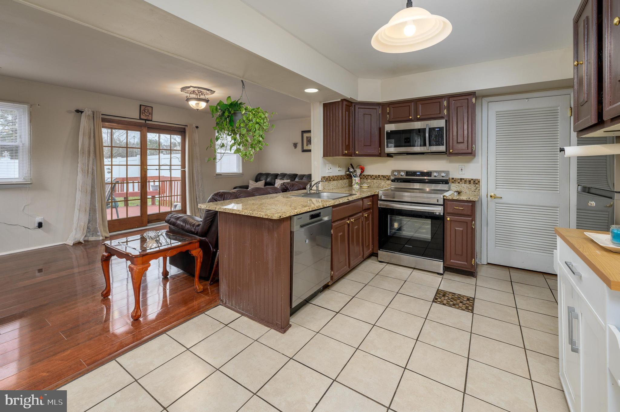 234 Charing Way Mount Laurel, NJ 08054 - Photo 8 of 25 Kitchen boasts new appliances