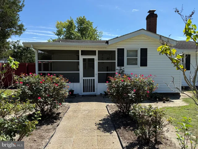 a view of a outdoor space with seating area