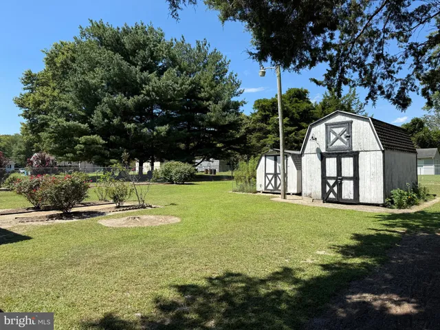 a view of a outdoor space