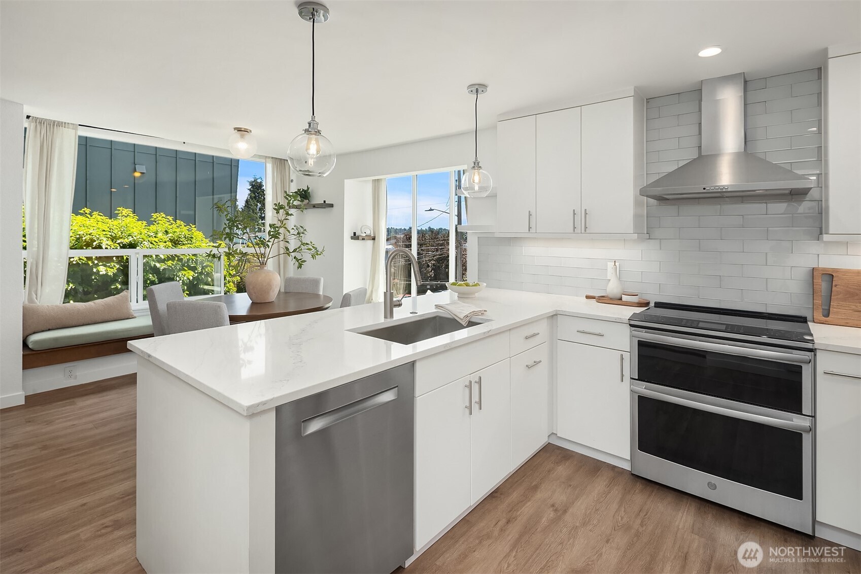 756 North 72nd Street, Unit 204 Seattle, WA 98103 - Photo 7 of 24