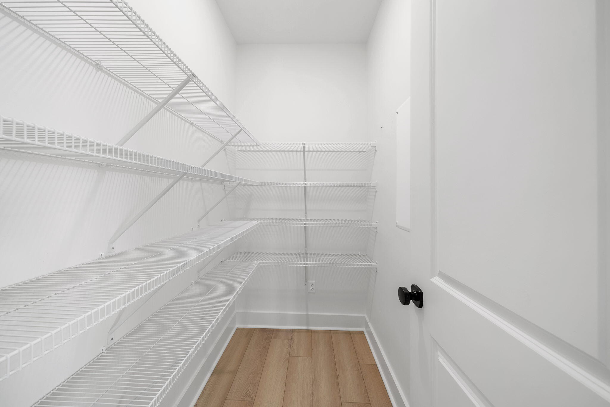 1917 Rushes Avenue Panama City, FL 32405 - Photo 16 of 66 a bathroom with a bathtub