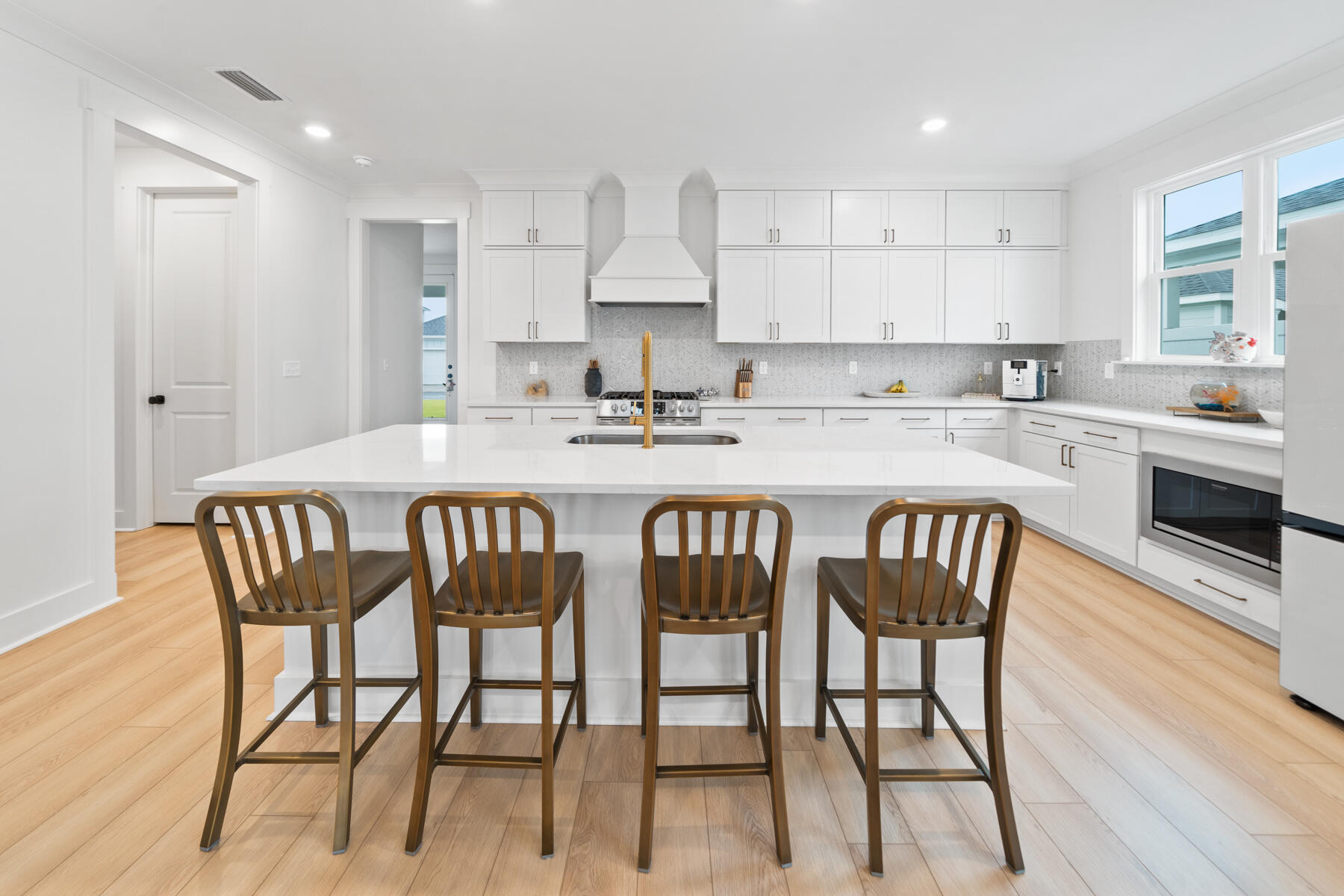 1917 Rushes Avenue Panama City, FL 32405 - Photo 8 of 66 Dining area staged