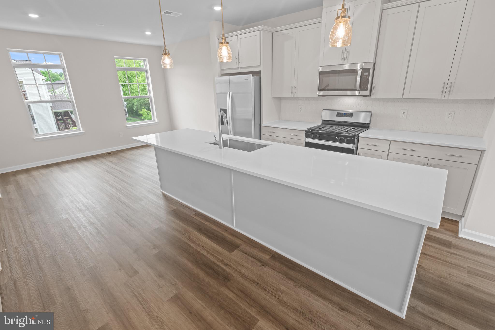 9393 Barnes Loop Manassas, VA 20110 - Photo 11 of 37