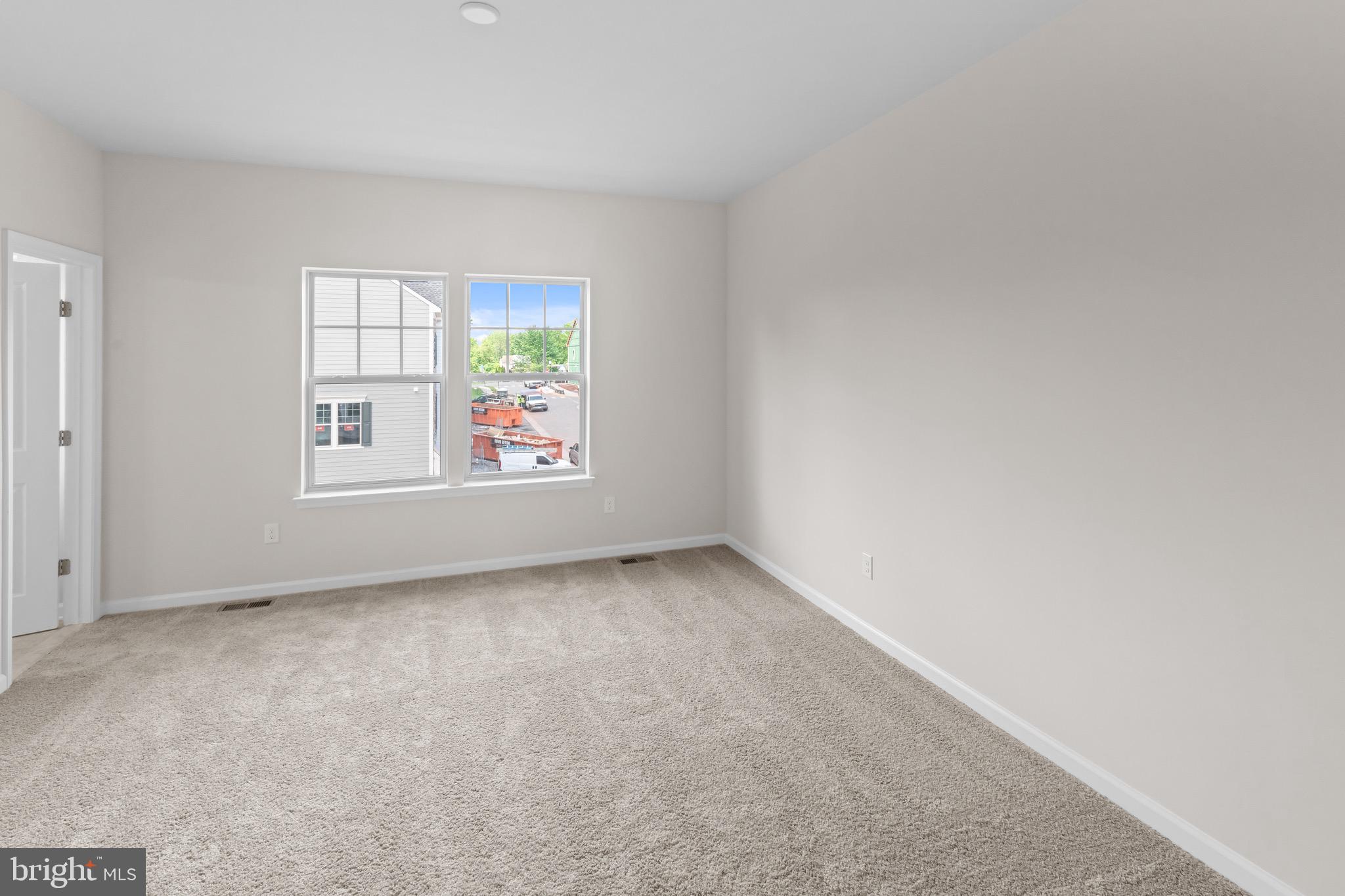 9393 Barnes Loop Manassas, VA 20110 - Photo 17 of 37