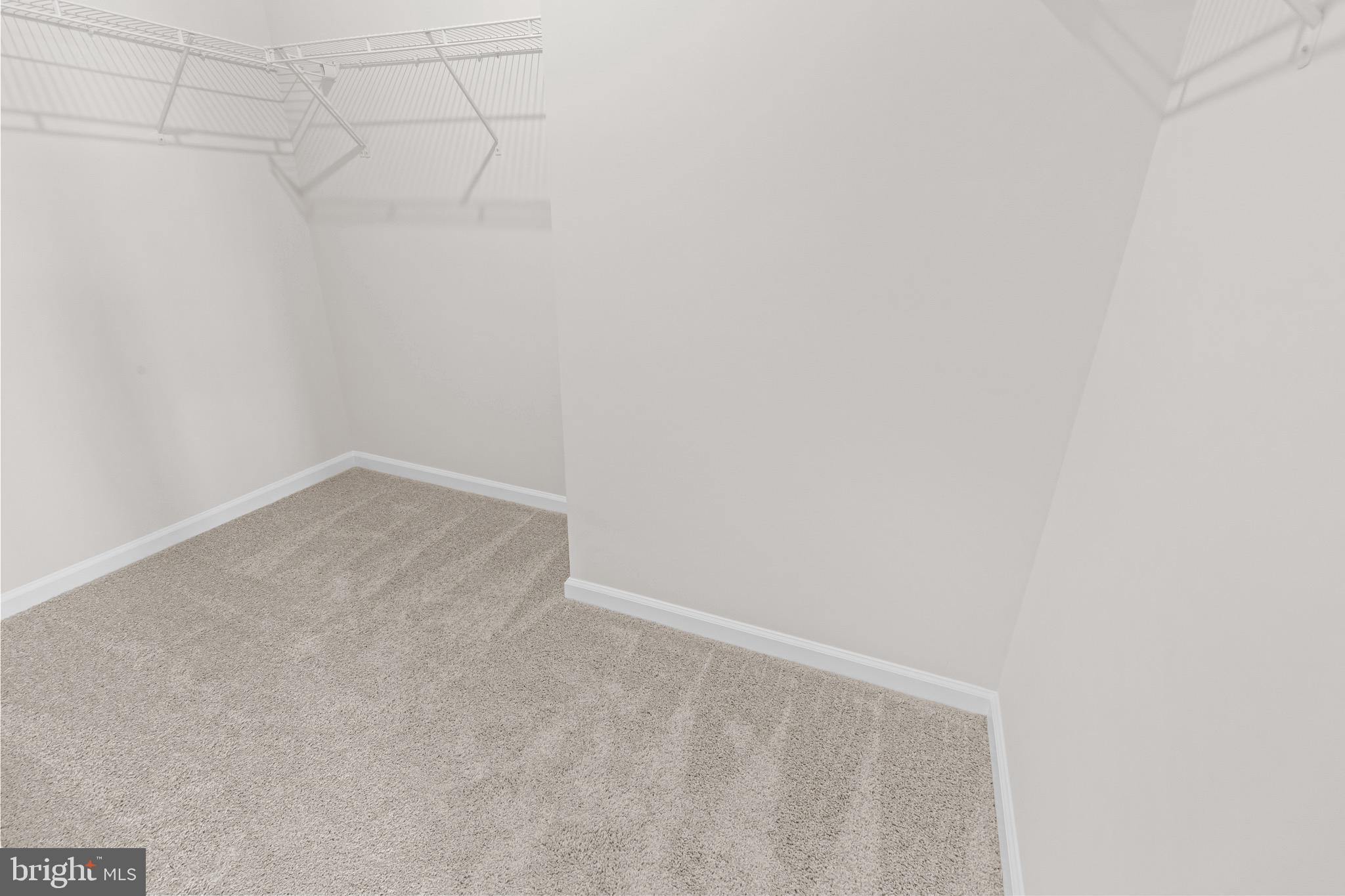 9393 Barnes Loop Manassas, VA 20110 - Photo 20 of 37