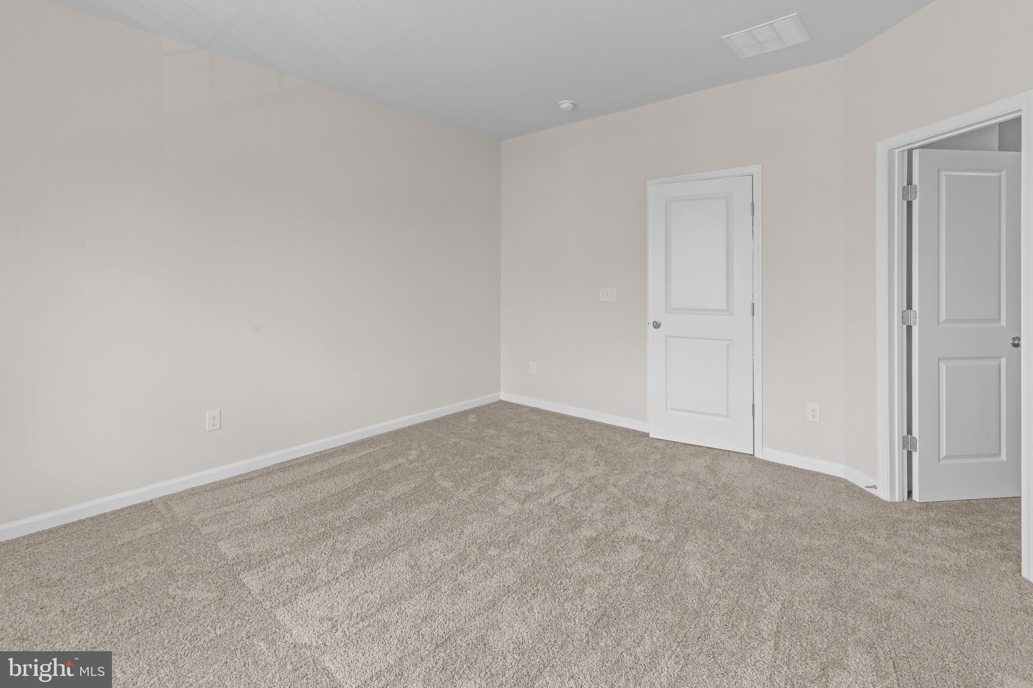 9393 Barnes Loop Manassas, VA 20110 - Photo 24 of 37
