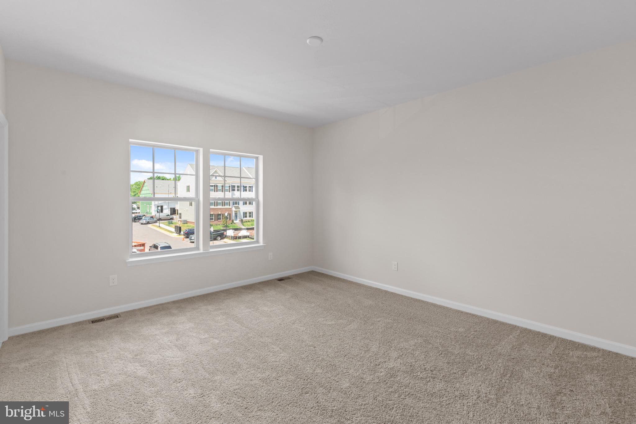 9393 Barnes Loop Manassas, VA 20110 - Photo 25 of 37