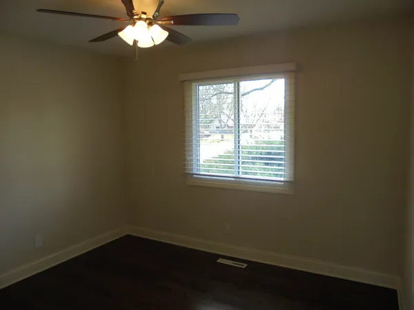 $2,550 | 66 Barrow Drive, Crystal Lake, IL 60014