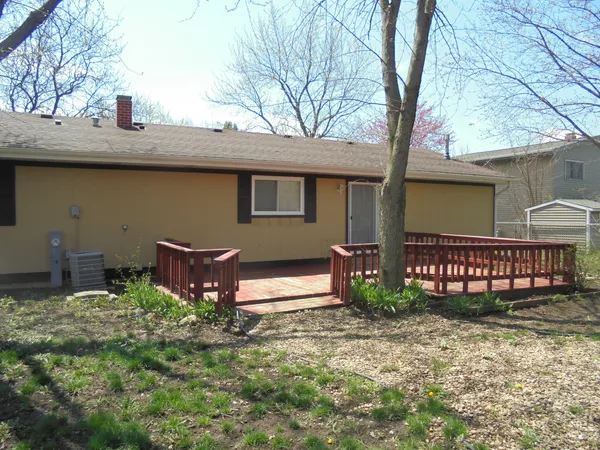 $2,495 | 66 Barrow Drive, Crystal Lake, IL 60014