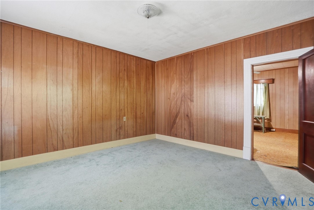 2350 Chelsea Road West Point, VA 23181 - Photo 25 of 34 an empty room with closet area