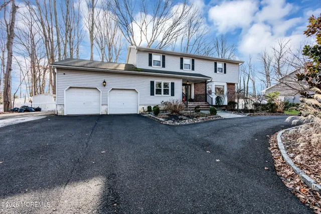 $675,000 | 341 Gordons Corner Road, Manalapan, NJ 07726
