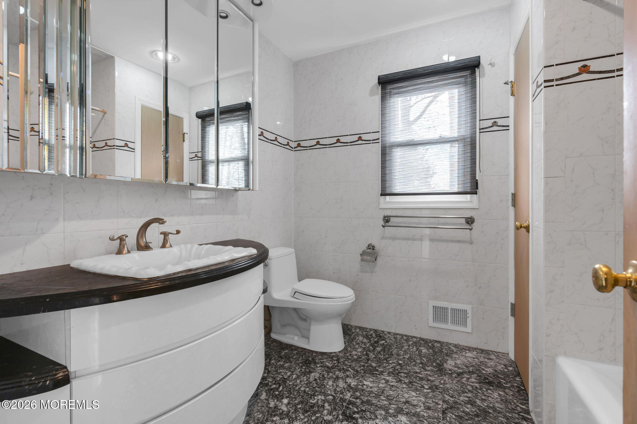 341 Gordons Corner Road Manalapan, NJ 07726 - Photo 35 of 65 34-web-or-mls-DSC06875