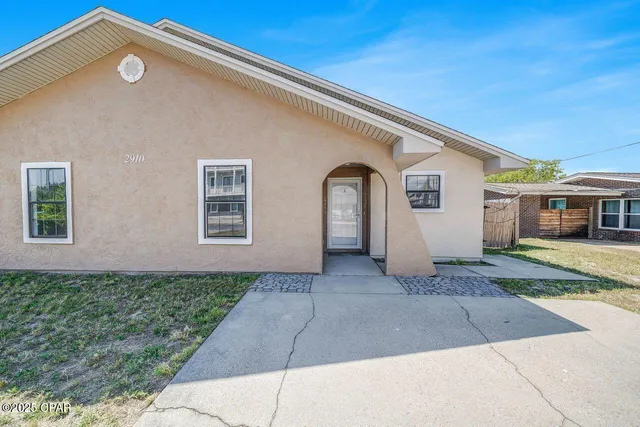 $579,000 | 2910 Treasure Circle, Unit A & B, Panama City, FL 32408