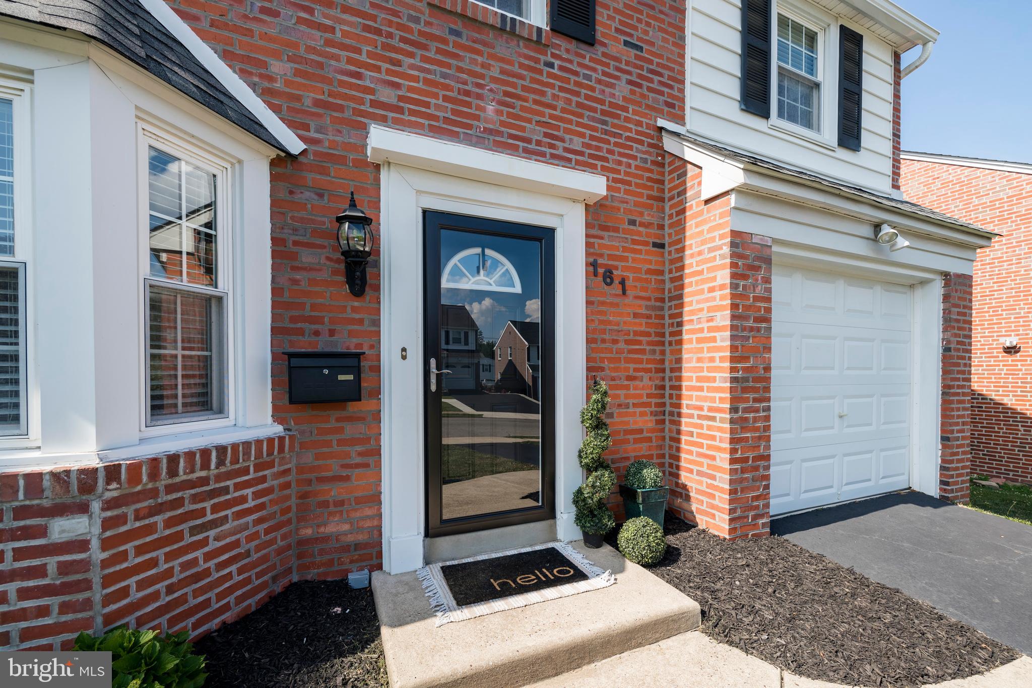 161 Signal Road Drexel Hill, PA 19026 - Photo 2 of 27 Welcome Home!